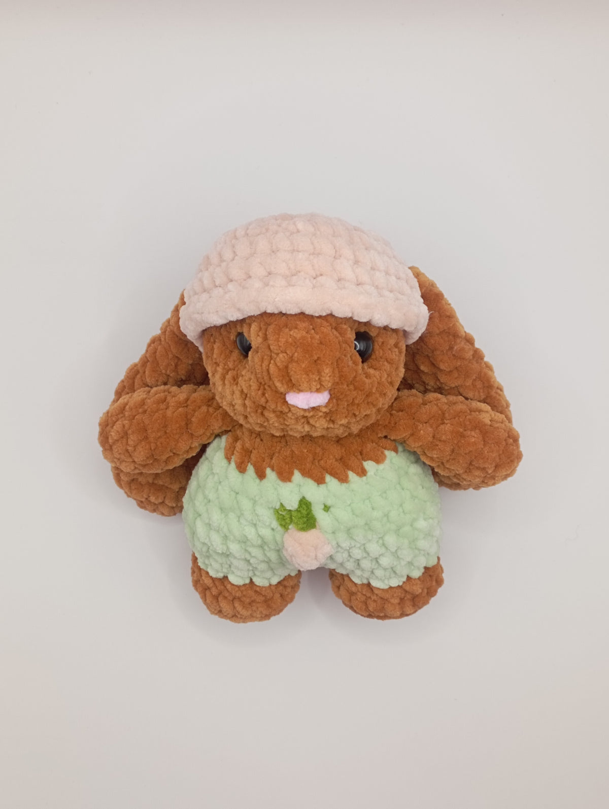 Peluche petit lapin chapeau