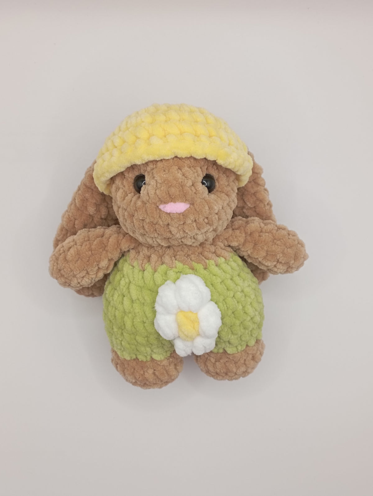Peluche petit lapin chapeau