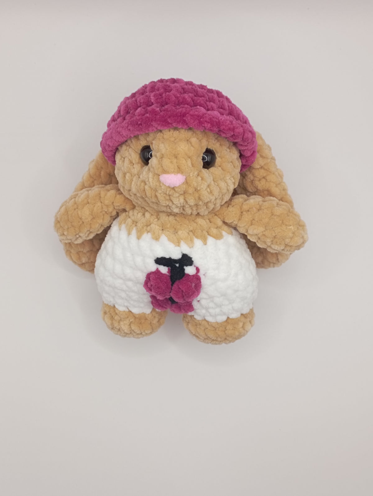 Peluche petit lapin chapeau